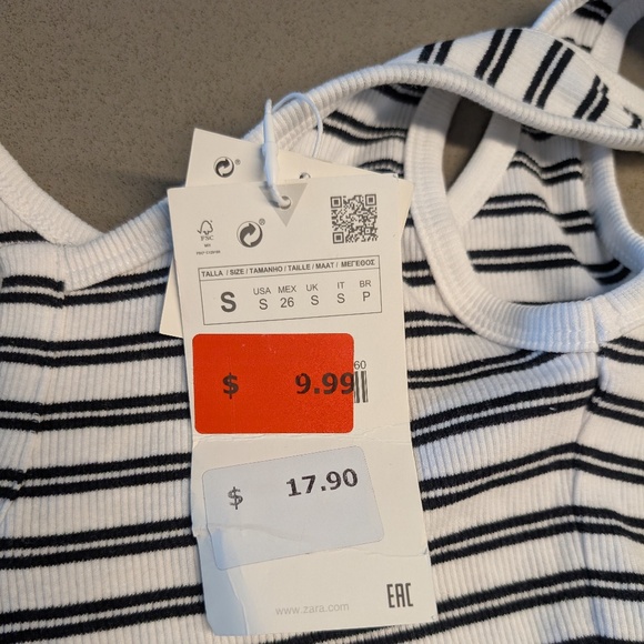 Black & White Striped Ribbed V-Neck Bodysuit - Picture 8 of 9